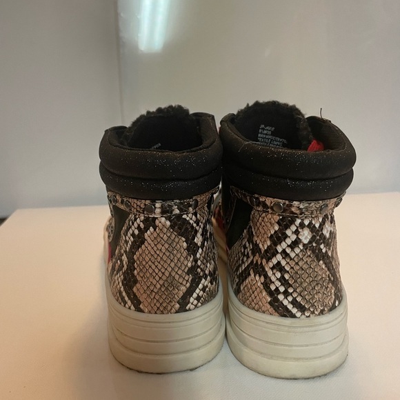 Jessica Simpson Black and Red High-Top Sneakers size 8.5 EUC - Picture 7 of 9